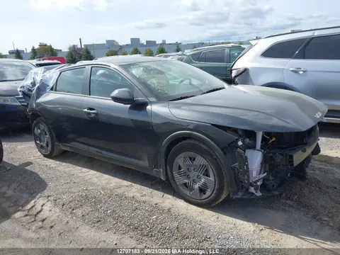 3KPFT4DE7TE306624 — 2026 Kia K4 LX/Lxs, Передняя часть (Front), фото до ремонта