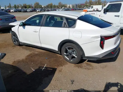 2025 KIA K4 Lxs VIN 3KPFT4DE4SE164893 фото 3