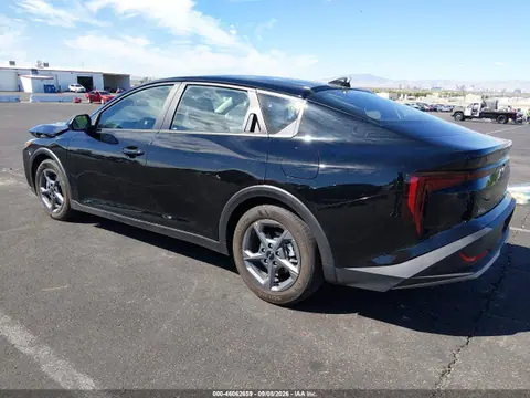 2025 KIA K4 Lxs VIN 3KPFT4DE1SE163877 фото 3