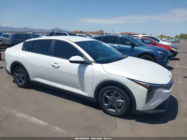 2026 KIA K4 Lxs VIN 3KPFT4DE8TE289283 фото 1