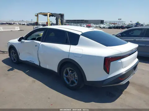 2026 KIA K4 Lxs VIN 3KPFT4DE8TE289283 фото 3