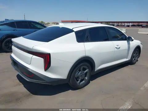 2026 KIA K4 Lxs VIN 3KPFT4DE8TE289283 фото 4