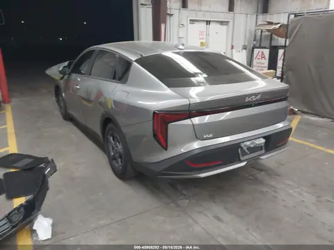 2026 KIA K4 Lxs VIN 3KPFT4DE3TE371096 фото 3