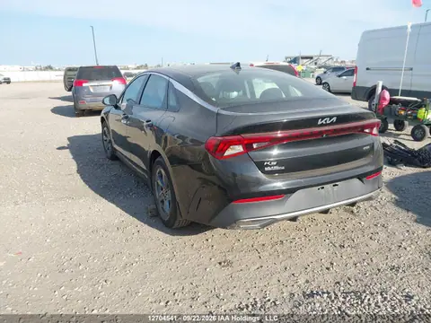 2022 KIA K5 LX VIN 5XXG24J25NG114002 фото 3