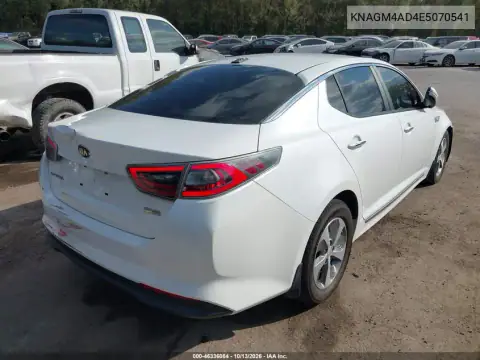KNAGM4AD4E5070541 — 2014 Kia K5, фото 5 с аукциона IAAI, Передняя часть