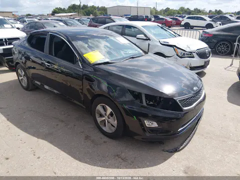 KNAGM4AD3G5096731 — 2016 Kia K5, Сзади, фото до ремонта