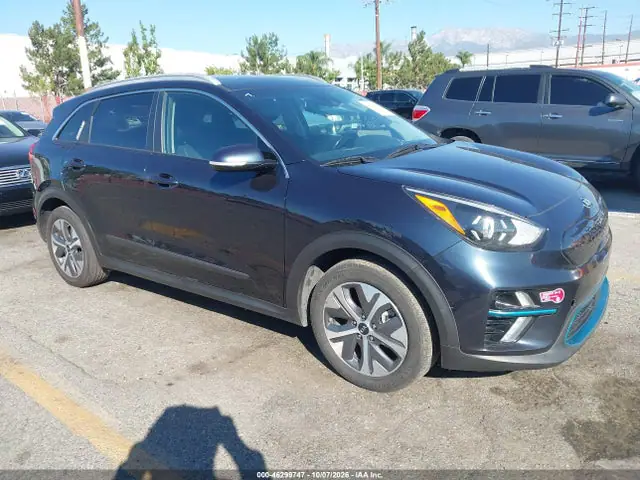 KNDCE3LG0L5081033 — 2020 Kia Niro Ev EX Premium, Естественный износ (Normal Wear & Tear), фото до ремонта
