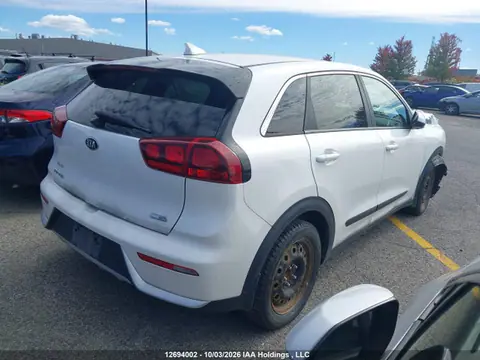 2018 KIA Niro L VIN KNDCB3LC0J5178283 фото 4