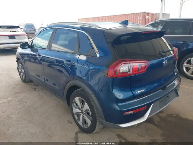 KNDCB3LC2H5059872 — 2017 Kia NIRO LX, фото 3 с аукциона IAAI 30.09.2026, Передняя часть
