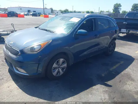 2017 KIA NIRO LX VIN KNDCB3LC6H5074343 фото 2