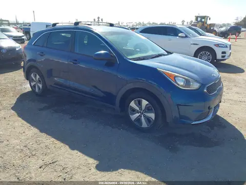 KNDCB3LC4H5101457 — 2017 Kia NIRO LX, Естественный износ (Normal Wear & Tear), фото до ремонта