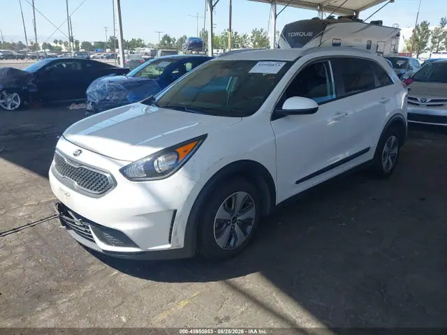 KNDCB3LC8K5348956 — 2019 Kia NIRO LX, фото 2 с аукциона IAAI 13.10.2026, Передняя часть справа
