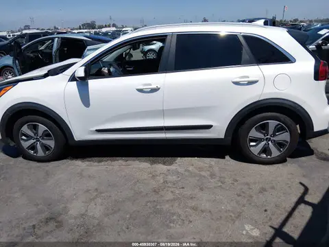 2022 KIA NIRO LX VIN KNDCB3LC9N5510162 фото 3