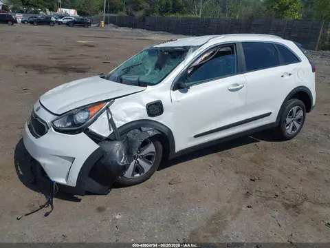 2018 KIA Niro Plug-in Hybrid Lx VIN KNDCM3LD4J5156810 фото 2
