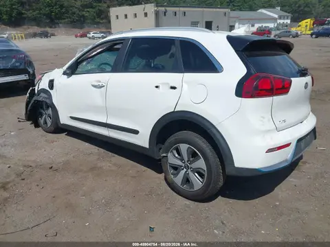 2018 KIA Niro Plug-in Hybrid Lx VIN KNDCM3LD4J5156810 фото 3