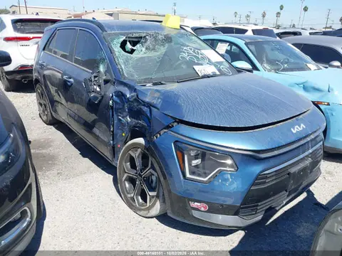KNDCR3LF9P5050557 — 2023 Kia Niro Plug-IN Hybrid Sx Touring, Крыша (Roof), фото до ремонта