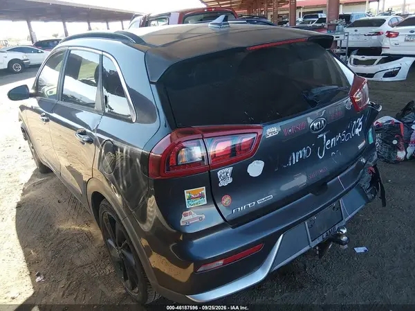 KNDCC3LC3J5171471 — 2018 Kia NIRO, фото 3 с аукциона IAAI, Передняя часть