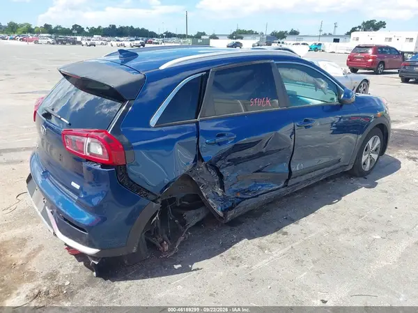 KNDCB3LC9K5252172 — 2019 Kia NIRO, фото 4 с аукциона IAAI 12.10.2026, Задняя часть справа