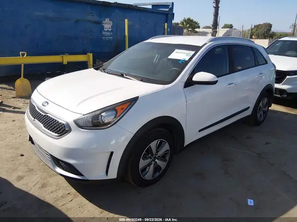 KNDCB3LC5K5217824 — 2019 Kia NIRO, фото 2 с аукциона IAAI 03.10.2026, Естественный износ