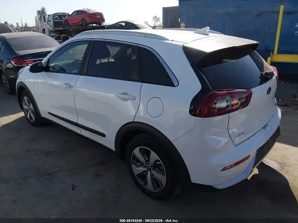 KNDCB3LC5K5217824 — 2019 Kia NIRO, фото 3 с аукциона IAAI 03.10.2026, Естественный износ
