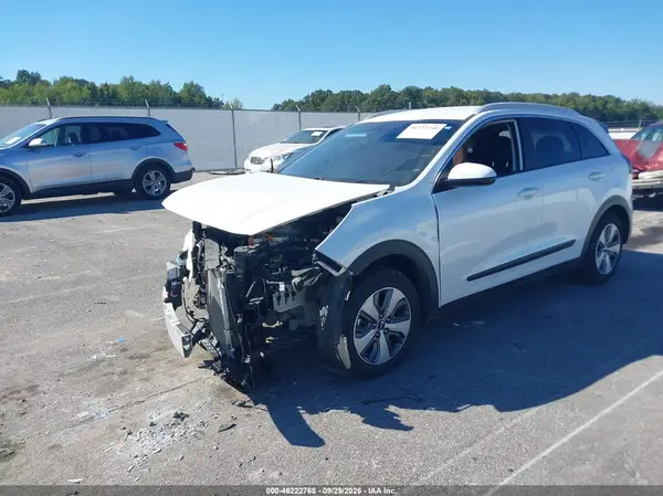 KNDCB3LC0K5217813 — 2019 Kia NIRO, фото 2 с аукциона IAAI, Передняя часть