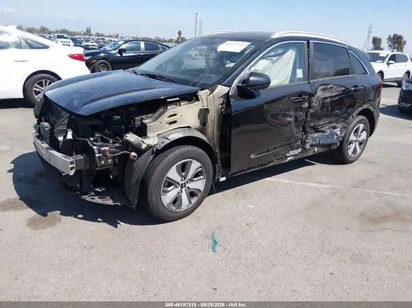 KNDCB3LC0N5532485 — 2022 Kia NIRO, фото 2 с аукциона IAAI, Левый бок