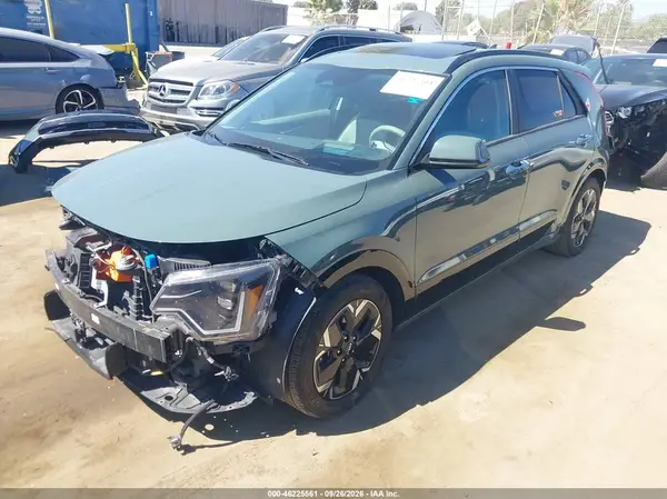 KNDCT3L18P5059045 — 2023 Kia NIRO, фото 2 с аукциона IAAI, Передняя часть