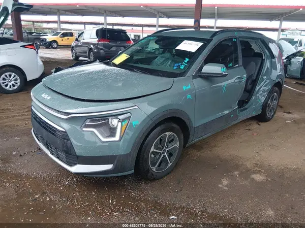 KNDCR3LE5T5371481 — 2026 Kia NIRO, фото 2 с аукциона IAAI, Задняя часть слева