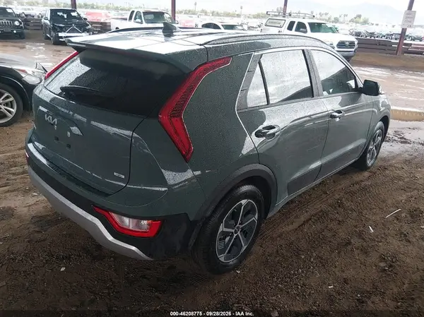 KNDCR3LE5T5371481 — 2026 Kia NIRO, фото 4 с аукциона IAAI, Задняя часть слева
