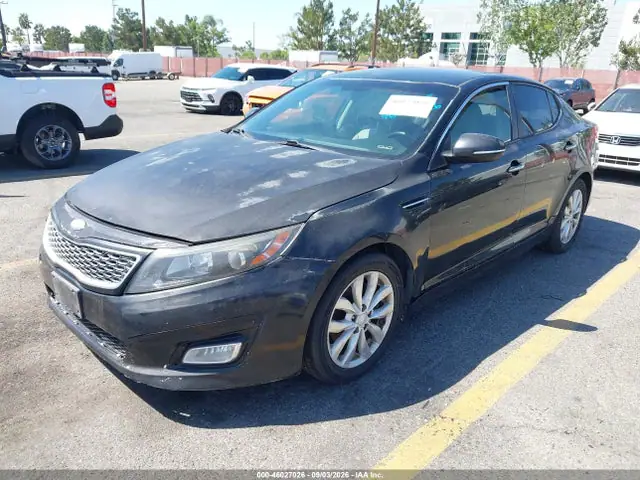 5XXGN4A70FG422893 — 2015 Kia Optima EX, фото 2 с аукциона IAAI 29.09.2026, Естественный износ