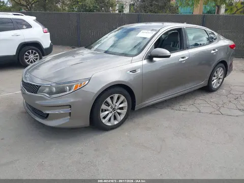 2016 KIA OPTIMA EX VIN 5XXGU4L30GG045092 фото 2