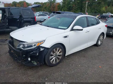 2016 KIA OPTIMA EX VIN 5XXGU4L31GG034571 фото 2