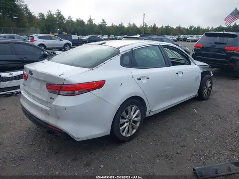 2016 KIA OPTIMA EX VIN 5XXGU4L31GG034571 фото 4