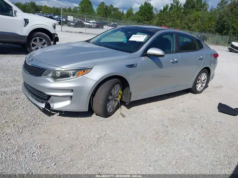 2016 KIA OPTIMA EX VIN 5XXGU4L33GG063618 фото 2