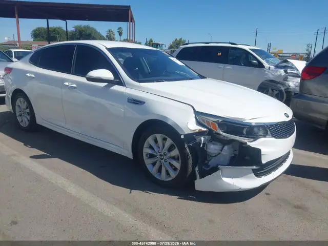 5XXGU4L32HG157006 — 2017 Kia Optima EX, Не указано (Unknown), фото до ремонта