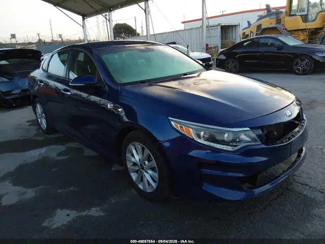 5XXGU4L31HG158342 — 2017 Kia Optima EX, Передняя часть слева (Left Front), фото до ремонта