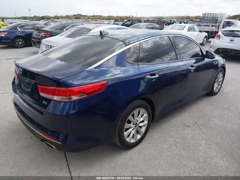 2018 KIA OPTIMA EX VIN 5XXGU4L31JG200787 фото 4