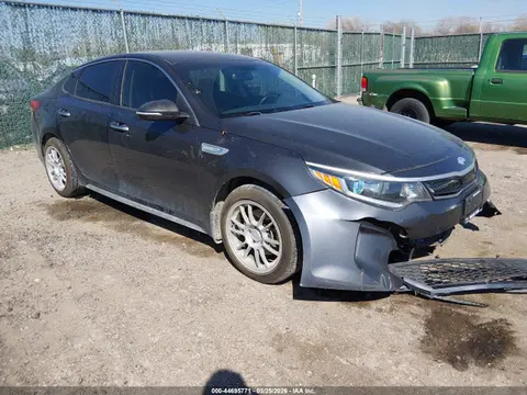 KNAGT4LE2H5009136 — 2017 Kia Optima Hybrid, Передняя часть (Front End), фото до ремонта