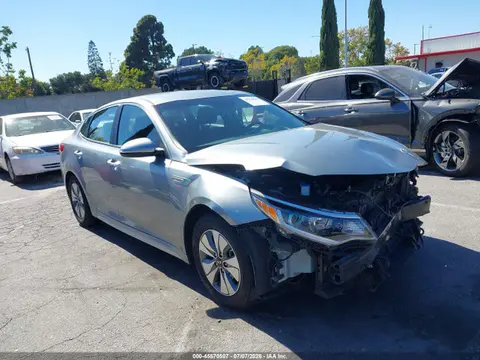 KNAGT4LE5H5018526 — 2017 Kia Optima Hybrid, Передняя часть (Front End), фото до ремонта