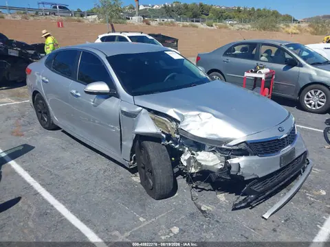 5XXGT4L3XKG305185 — 2019 Kia Optima LX, Передняя часть справа (Right Front), фото до ремонта