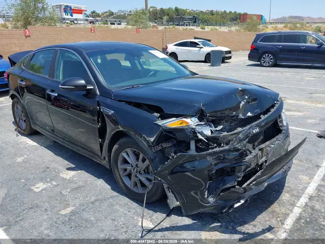 5XXGT4L30LG402400 — 2020 Kia Optima LX, Передняя часть (Front End), фото до ремонта