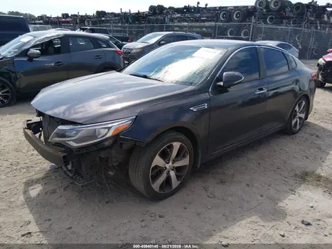 2019 KIA Optima S VIN 5XXGT4L37KG319111 фото 2