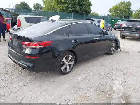 2020 KIA Optima S VIN 5XXGT4L36LG420092 фото 4