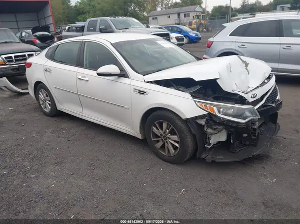 5XXGT4L32GG035330 — 2016 Kia Optima, Передняя часть (Front End), фото до ремонта