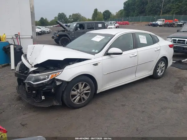 5XXGT4L32GG035330 — 2016 Kia Optima, фото 2 с аукциона IAAI 14.10.2026, Передняя часть