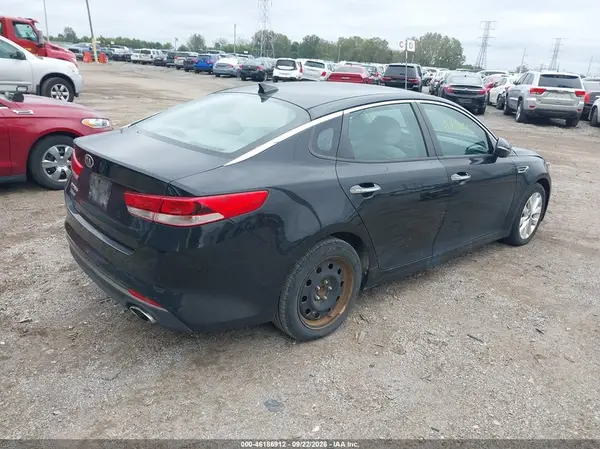 5XXGT4L31GG024657 — 2016 Kia Optima, фото 4 с аукциона IAAI 30.09.2026, Естественный износ