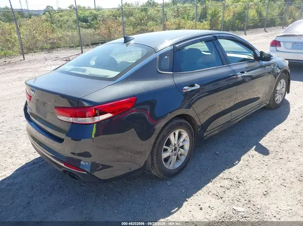 2016 KIA OPTIMA VIN 5XXGT4L3XGG023717 фото 4