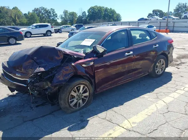 5XXGT4L31GG030846 — 2016 Kia Optima, фото 2 с аукциона IAAI, Передняя часть