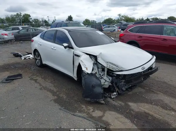 5XXGW4L21GG027878 — 2016 Kia Optima, Передняя часть (Front End), фото до ремонта