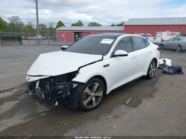 5XXGW4L21GG027878 — 2016 Kia Optima, фото 2 с аукциона IAAI, Передняя часть